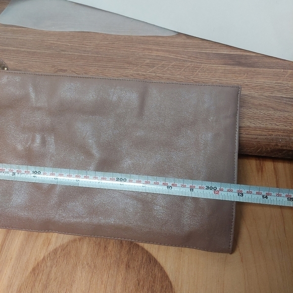 Vintage* Taupe 70s Wristlet Handbag - Picture 11 of 12